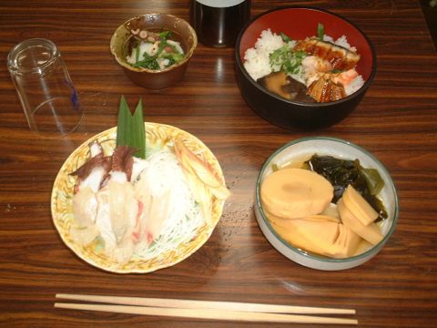 05-04-23海鮮寿司・煮物